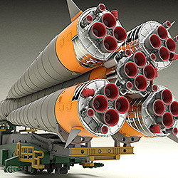 MODEROID 1/150プラスチックモデル ソユーズロケット+搬送列車